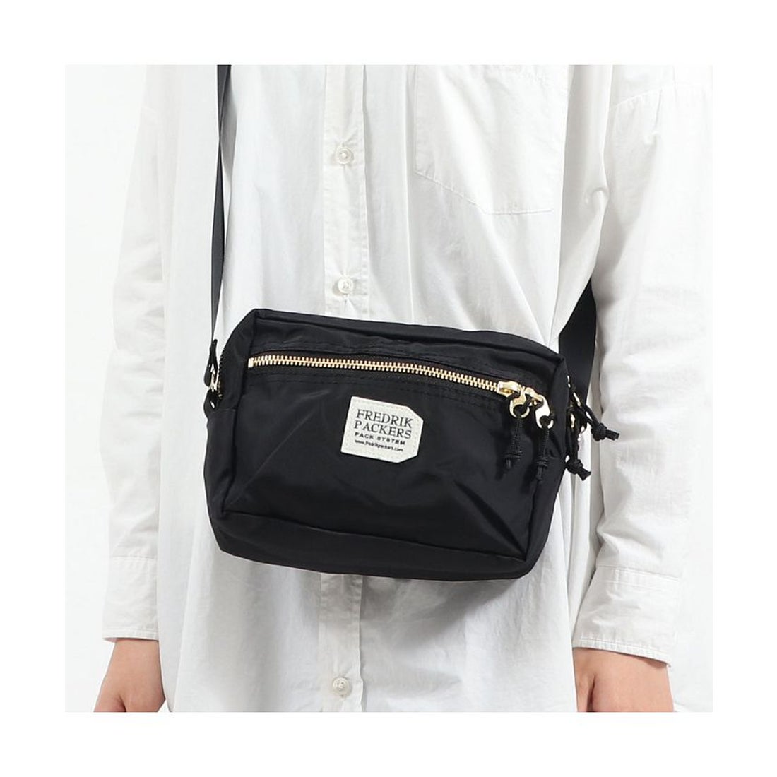 フレドリックパッカーズ FREDRIK PACKERS ショルダーバッグ 420D SNUG 