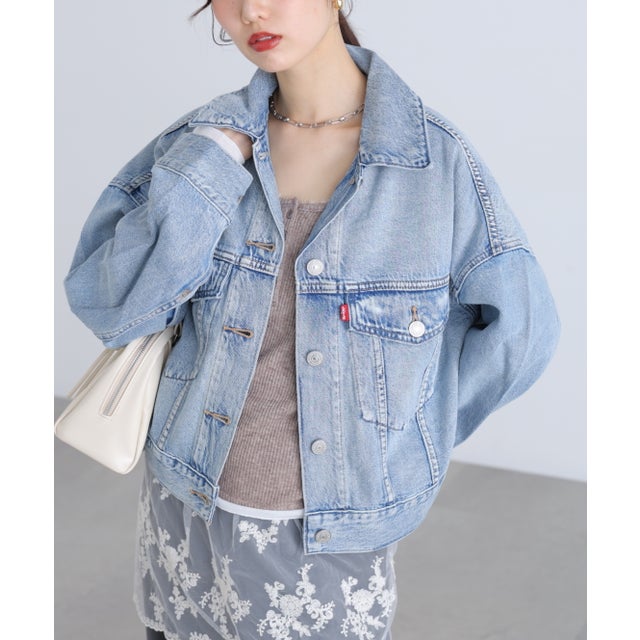 〈LEVIS〉LOOSE CROP TRUCKER （ブルー1）