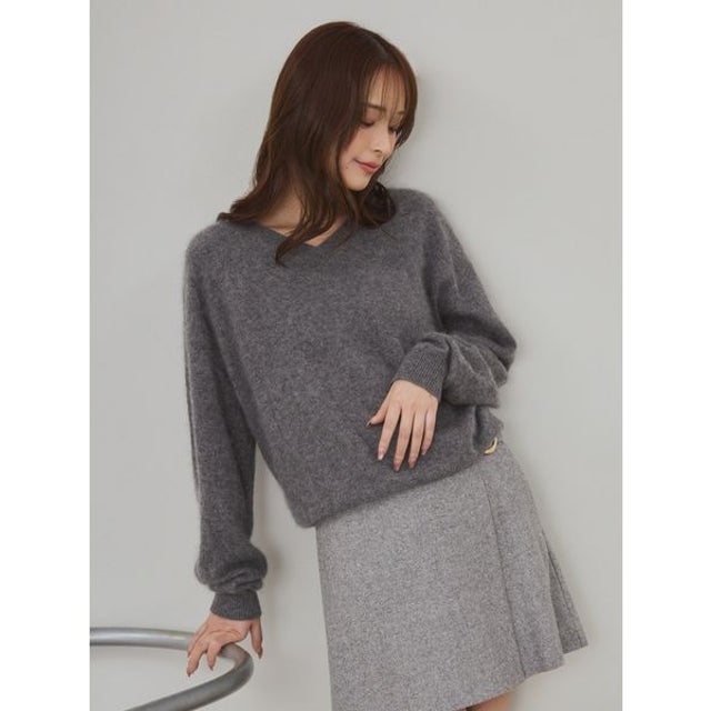 カシミヤシルク混Vネックニット （GRY）