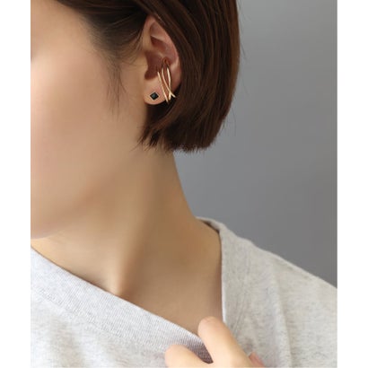 リラ Lilas 《予約》オニキスピラミッドモチーフ4mmピアス K10（両耳） （ゴールド）｜詳細画像
