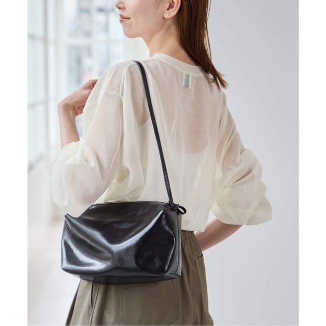 《追加》LOW CLASSIC Lc / ロウ クラシック エルシー LEATHER CARAMEL BOX BAG （ブラック）