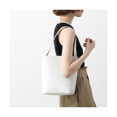 ハンドバッグ MAMI SOFT MEDIUM （BLACK-GRAINED/ブラック）｜詳細画像