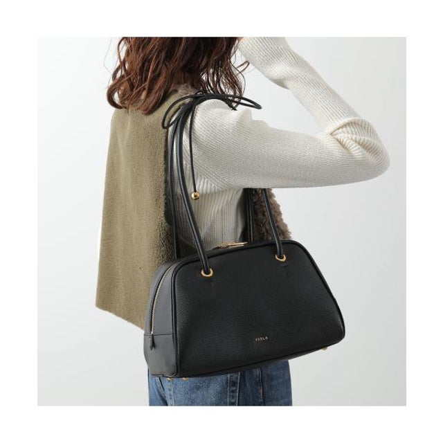 Furla ショルダーバッグ POPPY M DOME レザー （O6000/NERO）