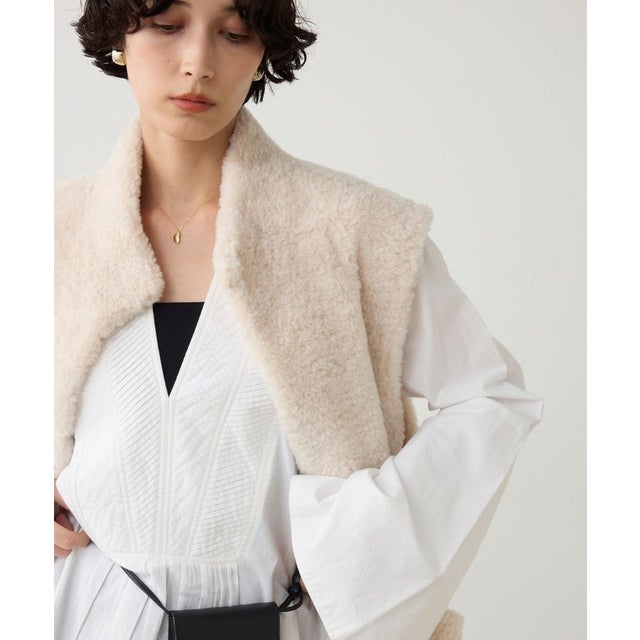 【Dhritië】ピンタックVシャツ （offwhite）