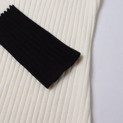 バイカラー タートルネックニットワンピース （WHITE×BLACK）｜詳細画像