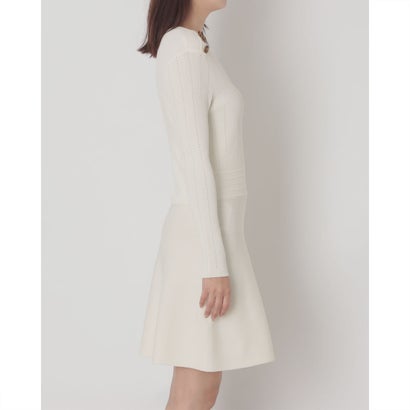 ショルダーボタンポイントフレアスカートニットワンピース （OFF WHITE）｜詳細画像