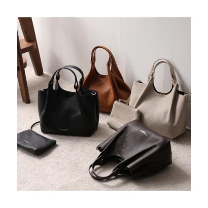 GIANNI CHIARINI ミニトート DUA BS 9719 RNGDBL レザー （NOCE/キャメル）｜詳細画像