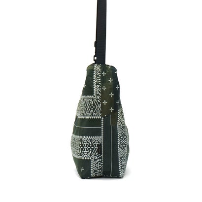 ショルダーバッグ ブランド トート 日本製 redad and fluffy×SML 軽量 バンダナ 2WAY A4 B4 RAPHINHA BANDANNA SHOULDER BAG 463S1 （BLACK）｜詳細画像