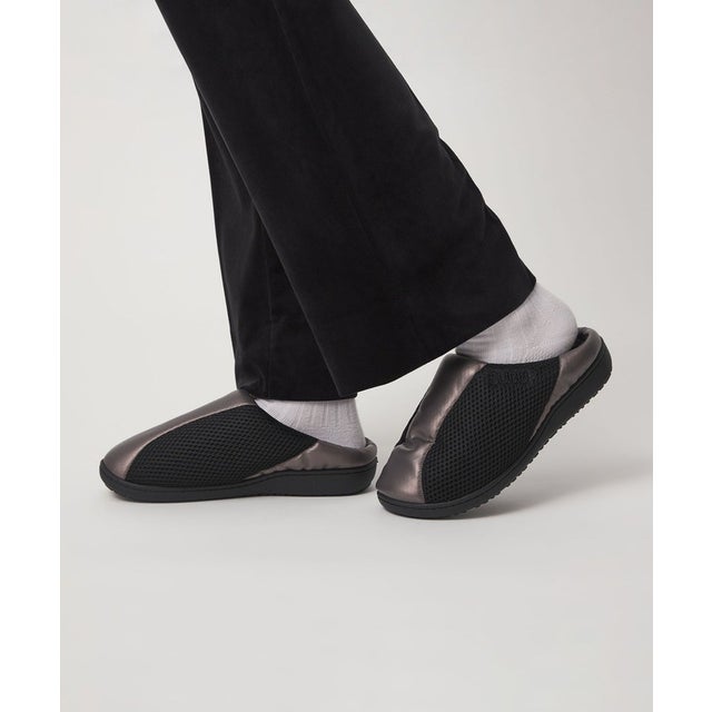 ＜SUBU＞DOTS SNEAK SLATE サンダル （BLACK）