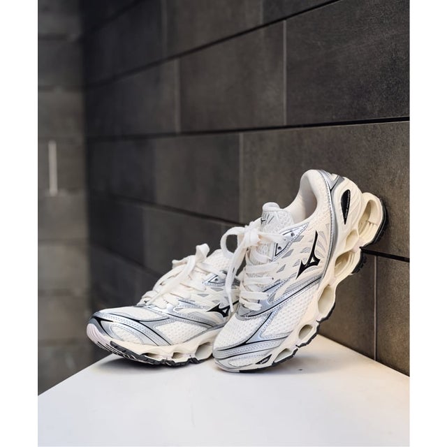 MIZUNO/ミズノ WAVE PROPHECY LS （ホワイト）