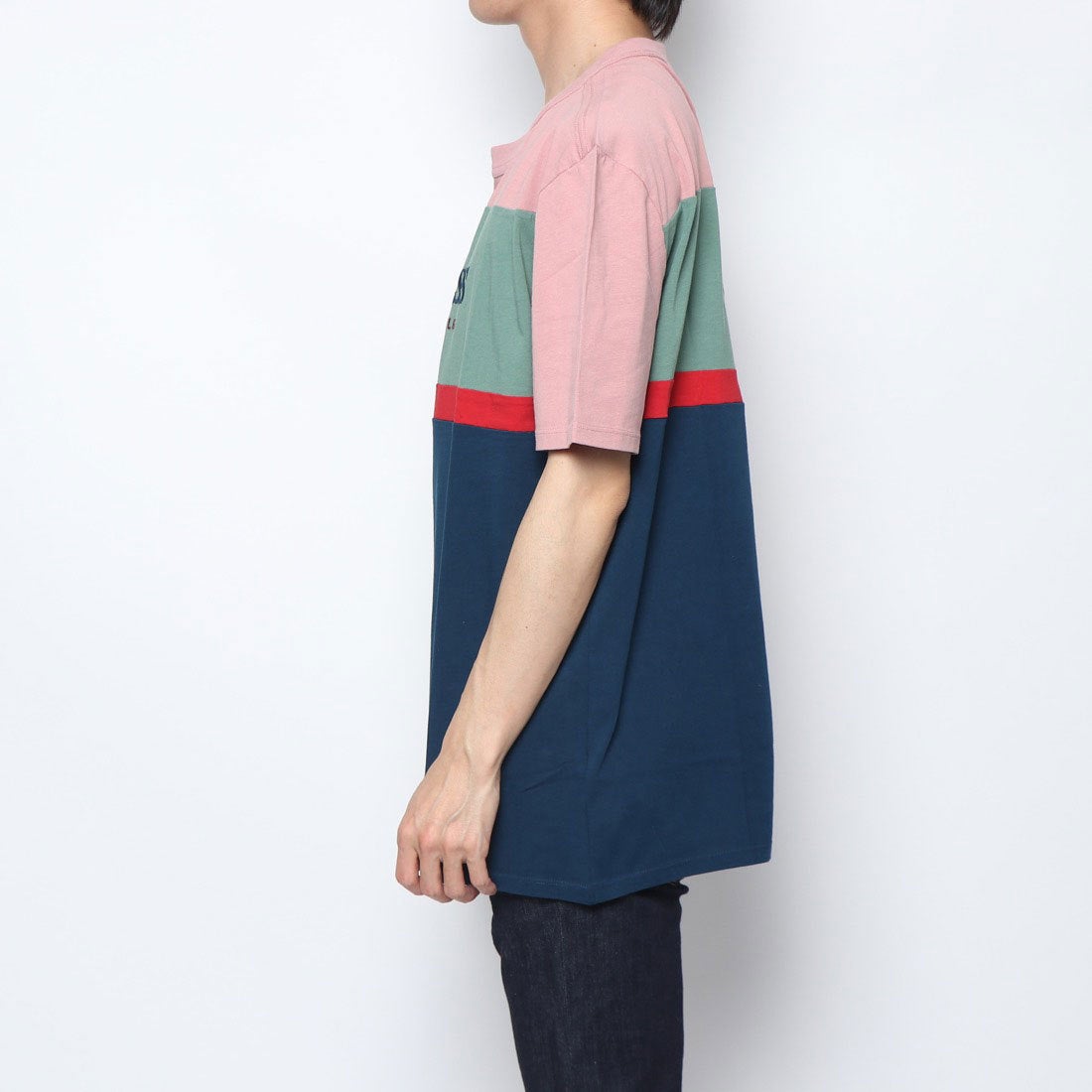 ゲス GUESS OVERSIZED COLORBLOCK CREW TEE （ROGUE PINK MULTI） -アウトレット通販 ロコ ...