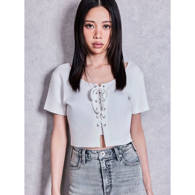 BUNNY 2WAYレースアップショートTシャツ （オフホワイト）