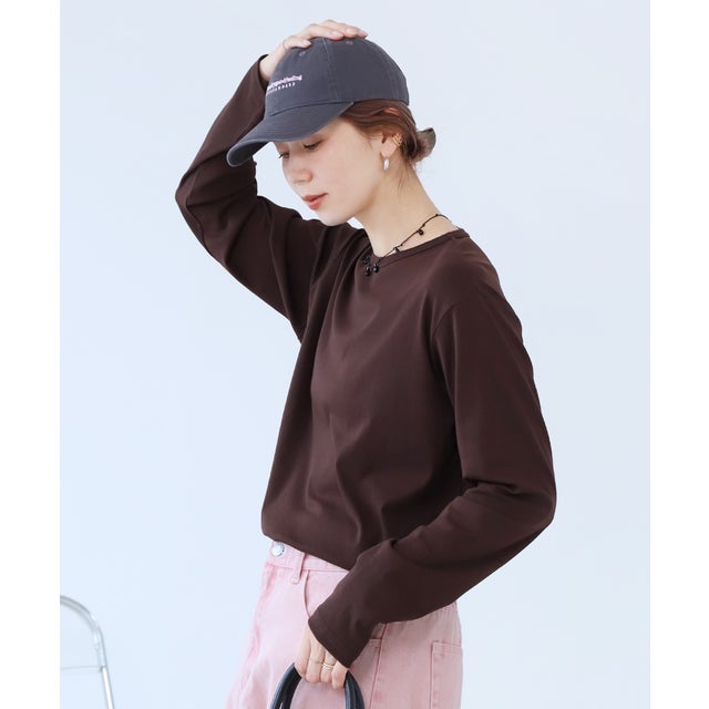 ロングスリーブバック刺繍ロゴTシャツ(on6646032) （ダークブラウン）