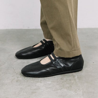 ハチ HACHI ダブルストラップフラットシューズ （ブラック）｜詳細画像