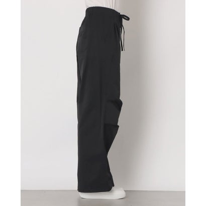 マットサテンクロスワイドタックパンツ （ブラック）｜詳細画像
