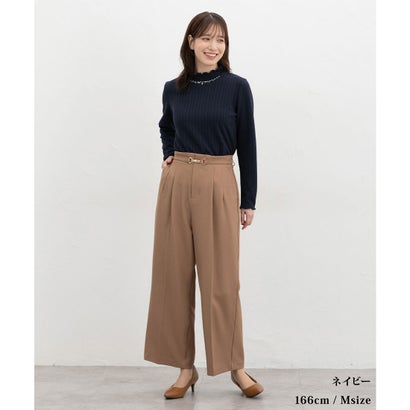 ビジュー付ハイネックトップス トップス カットソー 長袖 オフィス きれいめ ハイネック ビジュー付き ストレッチ ジャカード編み レディース （ピンク）｜詳細画像