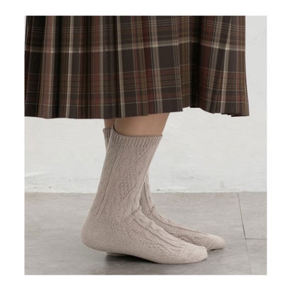 なめらかケーブル編クルー丈ソックス 靴下 ソックス ハニぽか 保温 ケーブル編み クルー丈 ソフトウォーム カジュアル 冬 黒 レディース （グレー）｜詳細画像