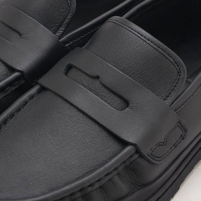 W REFINED EMBOSSED LOGO LEATHER LOAFER BLACK [WFF8005LEA-BLK] （BLACK）｜詳細画像