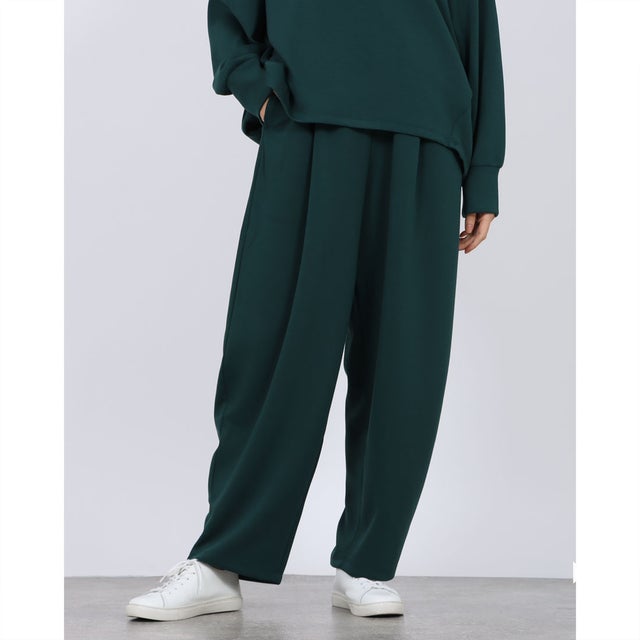 とろみダンボール カーヴィパンツ （GREEN）