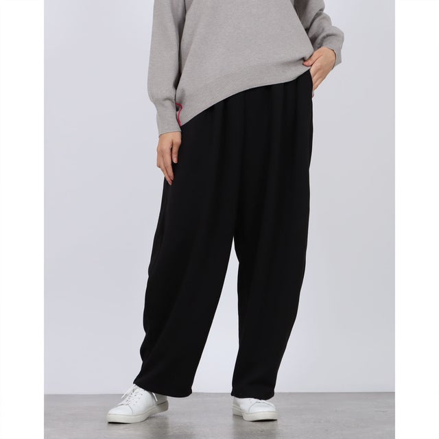とろみダンボール カーヴィパンツ （BLACK）