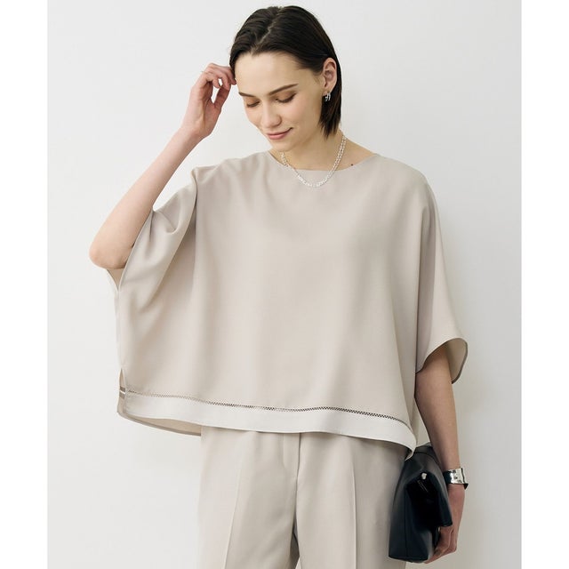 【WEB限定カラーあり】 FluidBackSatin クロップドブラウス （トープ）