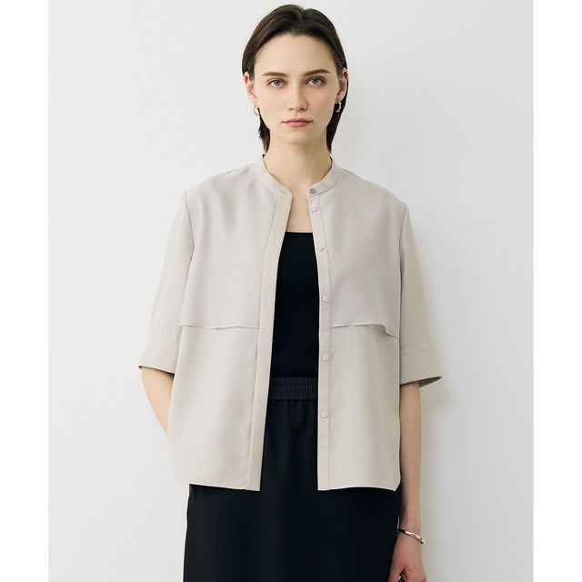 【WEB限定カラーあり】 FluidBackSatin バンドカラーシャツ （トープ）