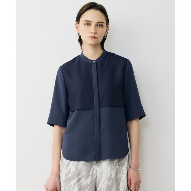 【WEB限定カラーあり】 FluidBackSatin バンドカラーシャツ （ダルブルー）