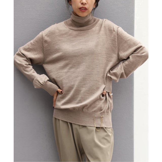 《35TH》THE TURTLE NECK（ベージュ）