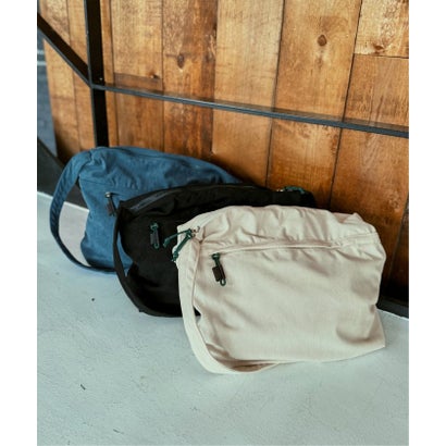 イッカ ikka コーデュロイショルダーBAG （オフホワイト）｜詳細画像