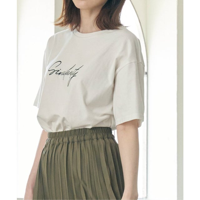 ロゴフォトプリントTシャツ （オフホワイト）
