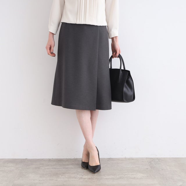 
                    【洗える／SEUP可能】巻き風デザインセミAラインスカート （チャコールグレー(013)）