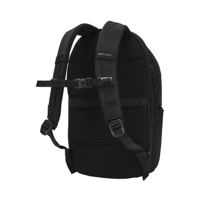 日本正規品 リュック メンズ レディース ブランド デイパック バックパック 軽量 軽い 撥水 PC収納 通勤 ビジネス 2層 旅行 セットアップ A4 16インチ Grid Backpack 23L （ブラック）｜詳細画像