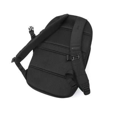 日本正規品 リュック メンズ レディース ブランド デイパック バックパック 軽量 軽い 撥水 PC収納 通勤 ビジネス 2層 旅行 セットアップ A4 16インチ Grid Backpack 23L （ブラック）｜詳細画像