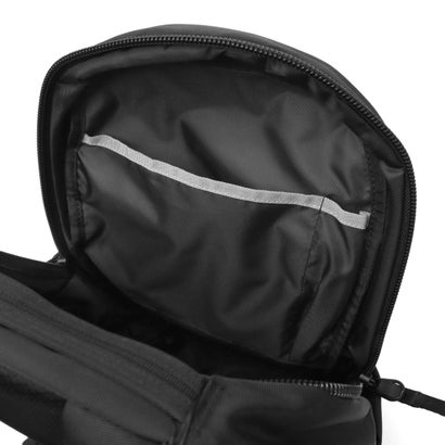 日本正規品 リュック メンズ レディース ブランド デイパック バックパック 軽量 軽い 撥水 PC収納 通勤 通学 ビジネス 旅行 セットアップ A4 14インチ Grid Backpack 18L （ブラック）｜詳細画像