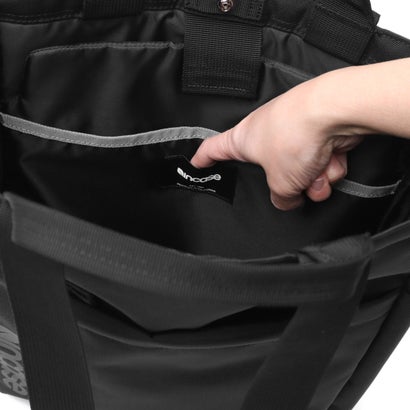 日本正規品 トートバッグ メンズ レディース ブランド 軽量 軽い 撥水 PC収納 手提げ 手持ち 肩掛け 縦型トート 通勤 ロゴ 大きめ おしゃれ Grid 2-Way Tote Bag 15L （ブラック）｜詳細画像
