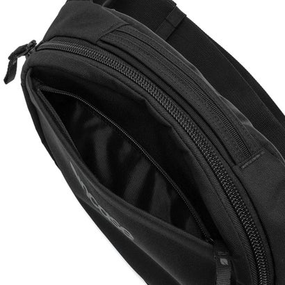 日本正規品 インケース ウエストバッグ メンズ レディース ブランド Incase 軽量 撥水 ボディバッグ ウエストポーチ 小さめ 斜めがけ ワンショルダー Grid Waist Bag 3.5L （ブラック）｜詳細画像