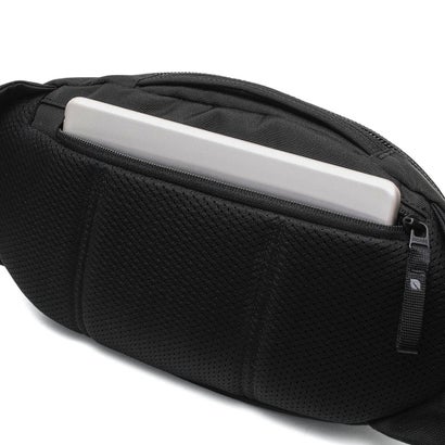 日本正規品 インケース ウエストバッグ メンズ レディース ブランド Incase 軽量 撥水 ボディバッグ ウエストポーチ 小さめ 斜めがけ ワンショルダー Grid Waist Bag 3.5L （ブラック）｜詳細画像