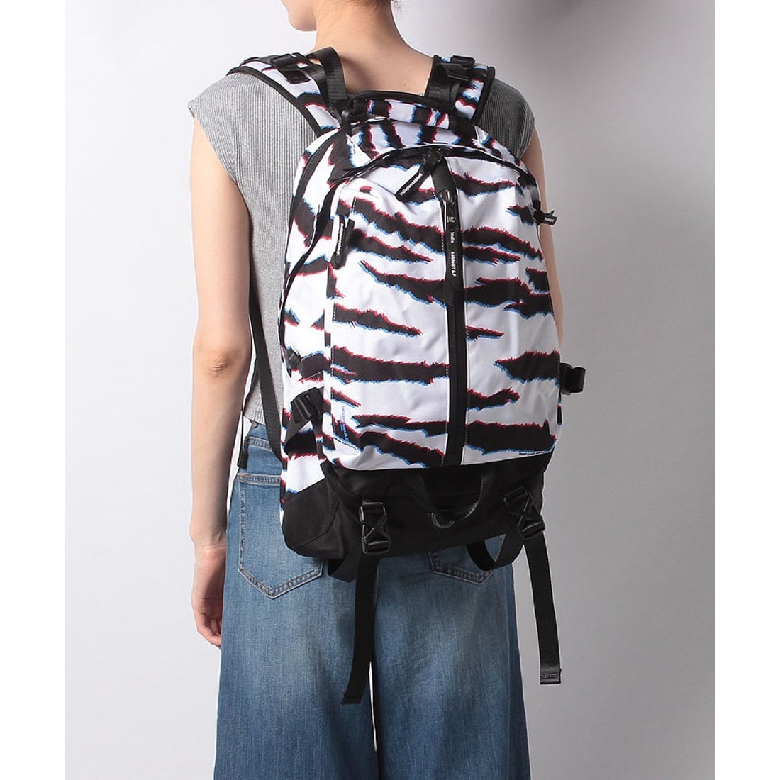 インディスペンサブル INDISPENSABLE INDISPENSABLE BACKPACK TRILL WHTTGR （ホワイト ...