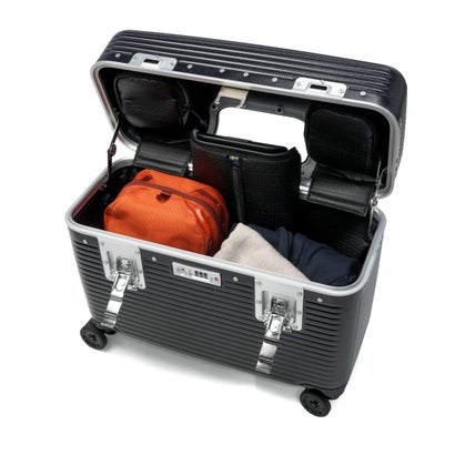 正規品2年保証 スーツケース innovator TSAロック ロータリーロック ストッパー フレームタイプ ポーチ PC 出張 30L Pilot Series Pilot Size IP-102 （リヨンブルー）｜詳細画像