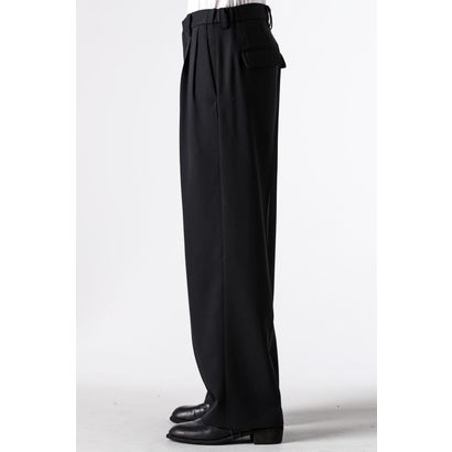 TWO-TUCKS WIDE TROUSERS （BLACK）｜詳細画像