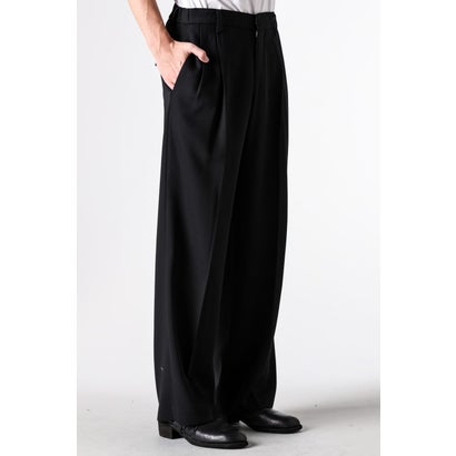 TWO-TUCKS WIDE TROUSERS （BLACK）｜詳細画像