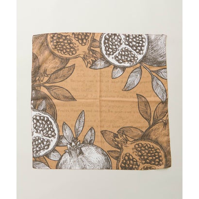 POMEGRANATE PRINTED SCARF｜気品あふれるザクロ柄で映える優美スカーフ （キャメル1）｜詳細画像