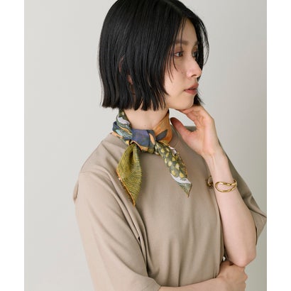 POMEGRANATE PRINTED SCARF｜気品あふれるザクロ柄で映える優美スカーフ （レッド）｜詳細画像