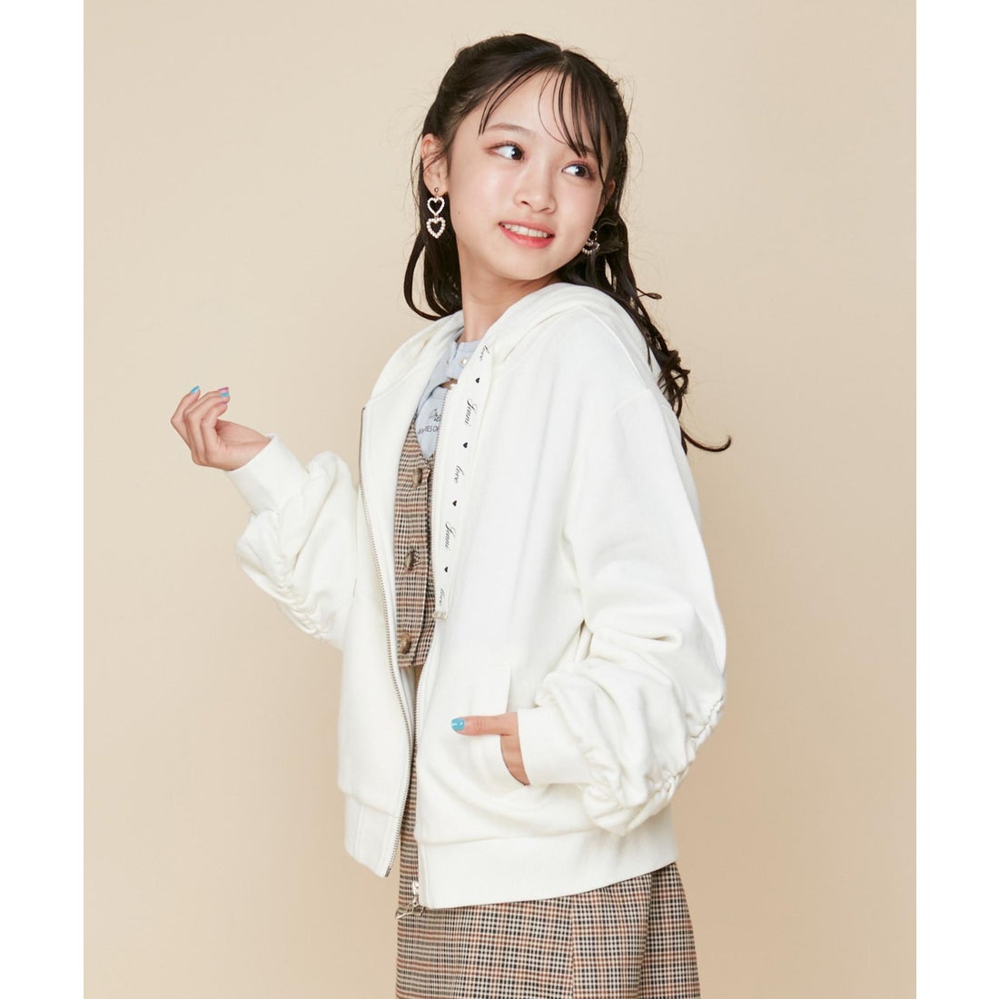 ジェニィラブ JENNI love そでギャザーZIPパーカー （アイボリー 