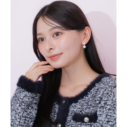 ジルバイジルスチュアート JILL by JILLSTUART Cubicスクエアビジューピアス （シルバー）｜詳細画像