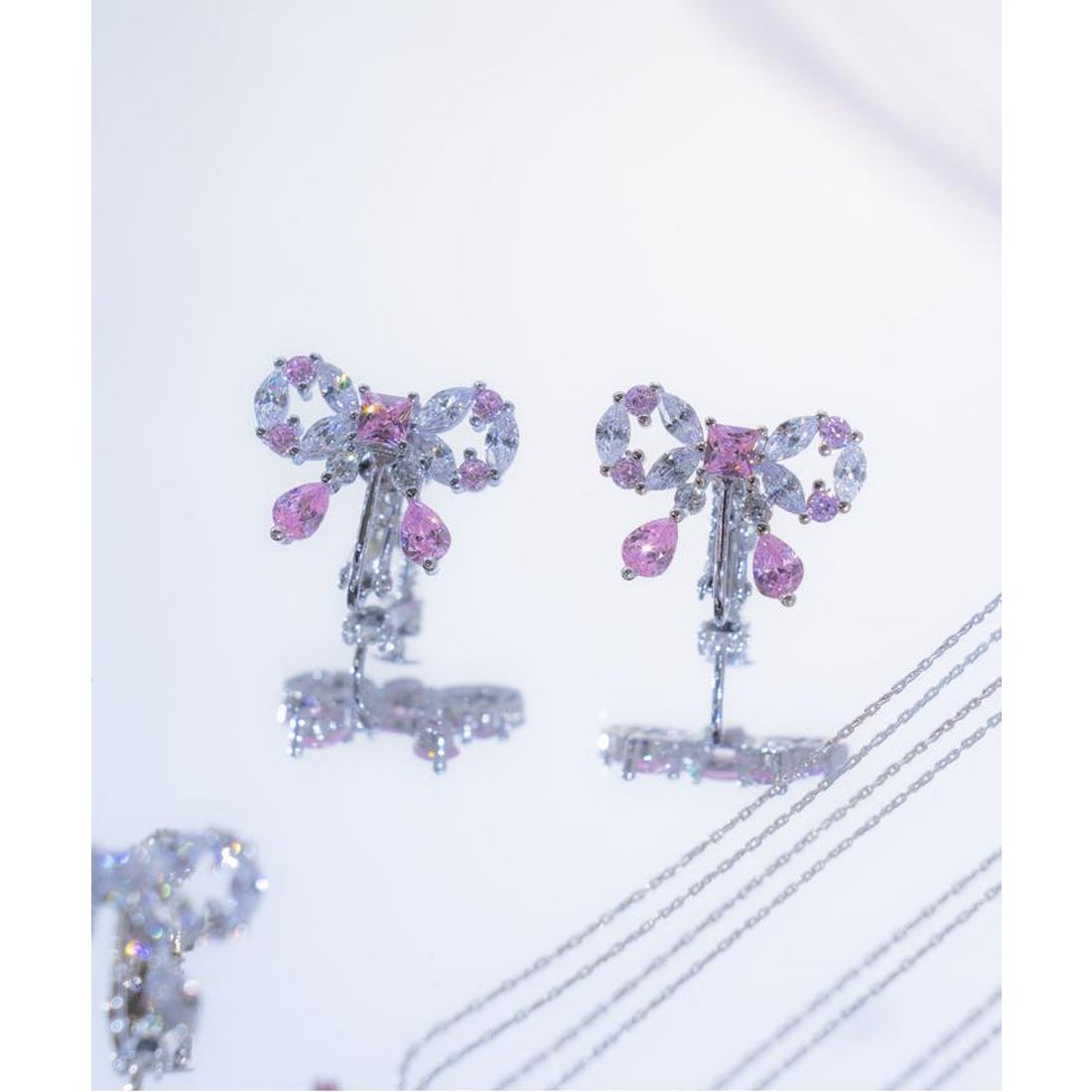 ジルバイジルスチュアート JILL by JILLSTUART Cubicリボンイヤリング 