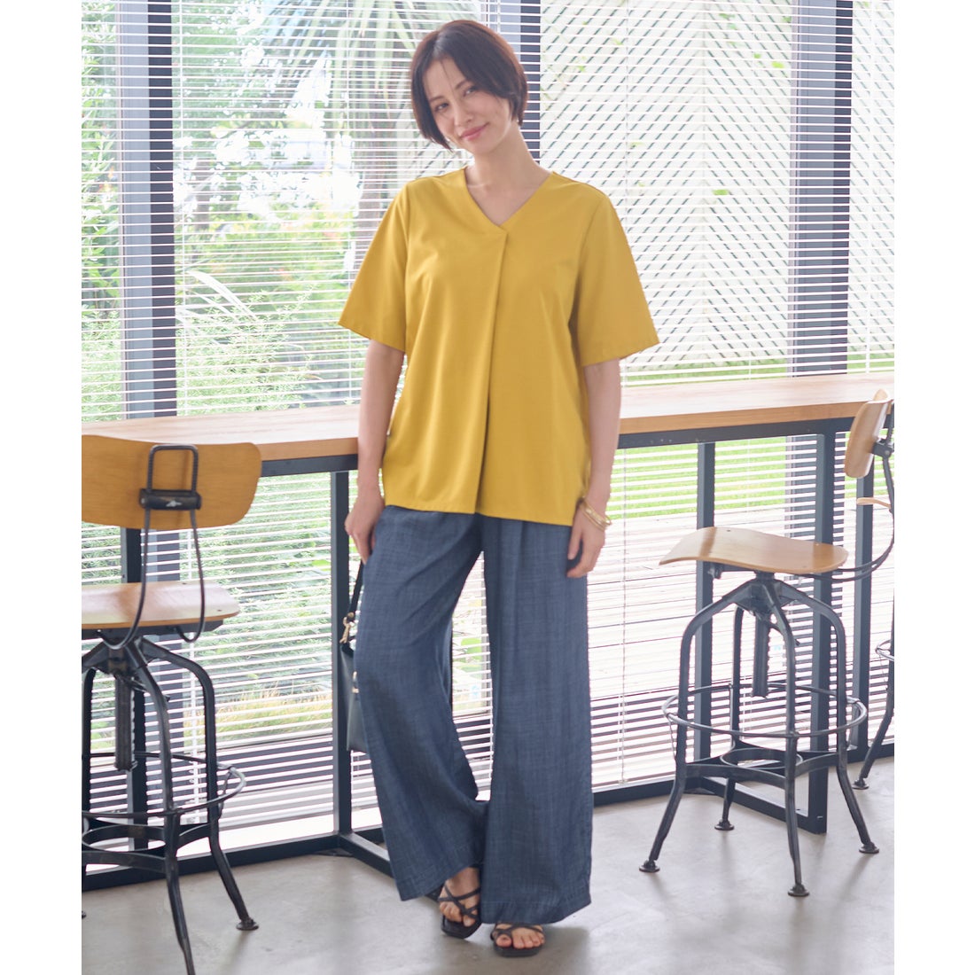 自由区 L 【洗える】シアーコンビバックプリーツ カットソー 