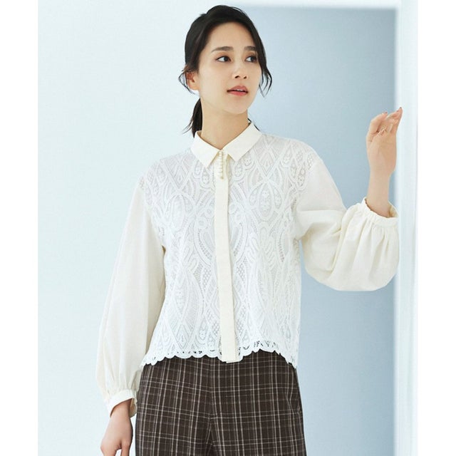 【SHIHOさん着用・一枚でサマになる】レースブロッキングクロップド丈 シャツ （アイボリー）