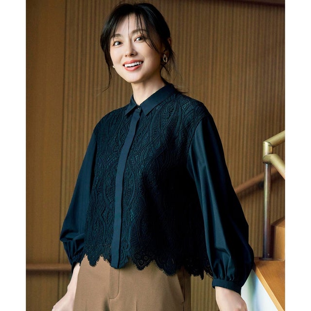 【SHIHOさん着用・一枚でサマになる】レースブロッキングクロップド丈 シャツ （ブラック）