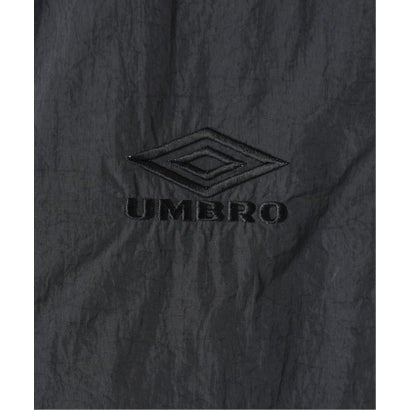 《予約》別注【UMBRO×JS】 ライトロフトパッファーベスト （ブラック）｜詳細画像